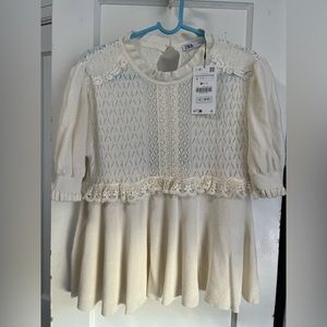 Zara crochet knit top in size small.